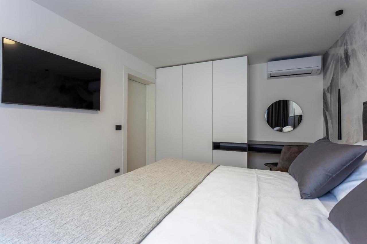 Apartman Izis Centar Pule Πούλα Εξωτερικό φωτογραφία