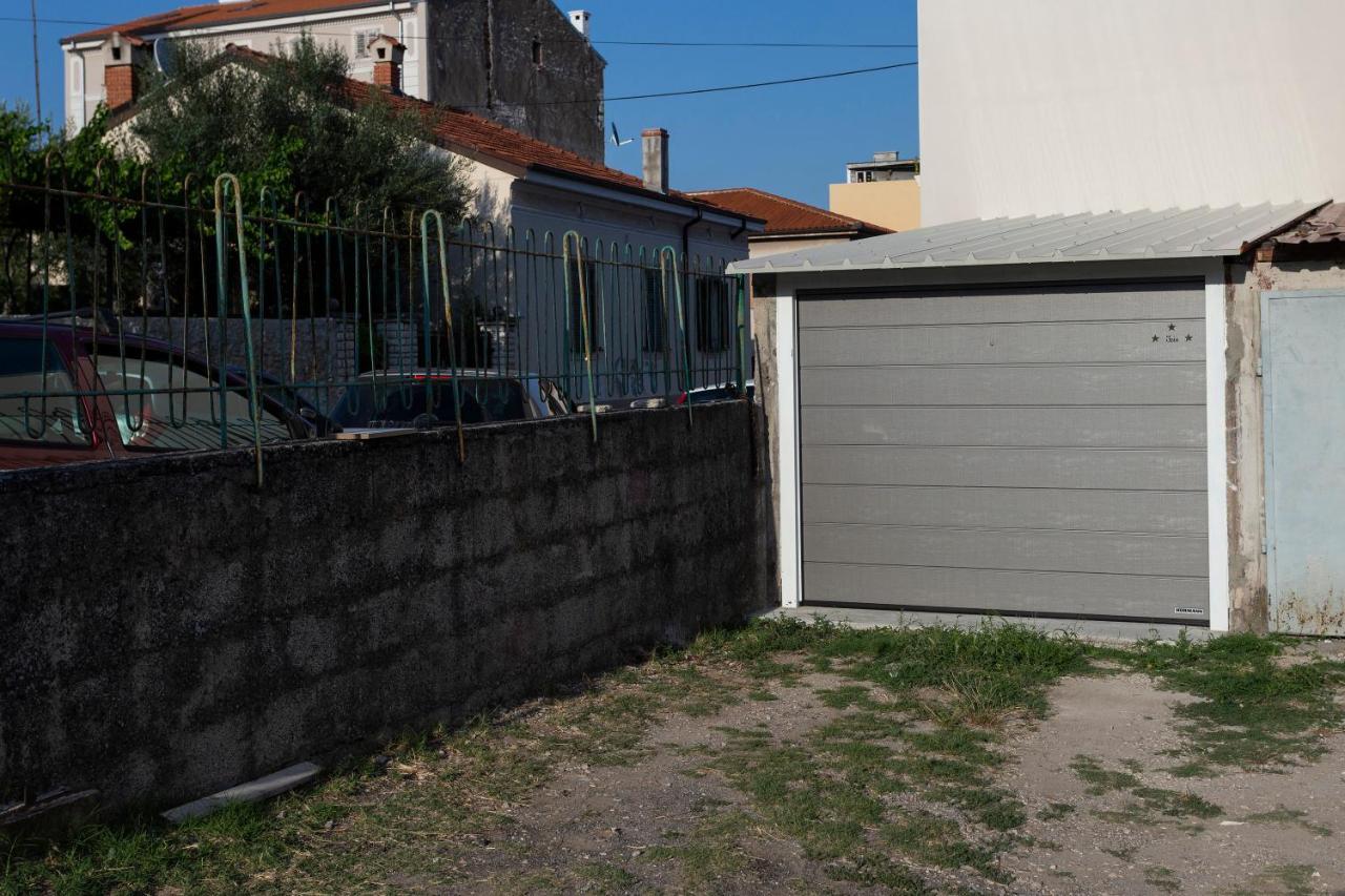 Apartman Izis Centar Pule Πούλα Εξωτερικό φωτογραφία