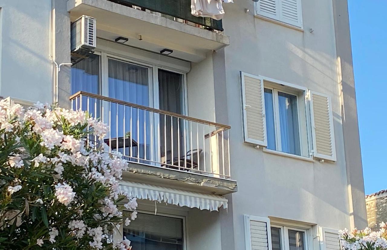 Apartman Izis Centar Pule Πούλα Εξωτερικό φωτογραφία